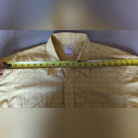 Brooks Brothers 346 Men's Yellow 17-4/5 All Cotton Casual Button Down Shirt - Picture 12 of 13